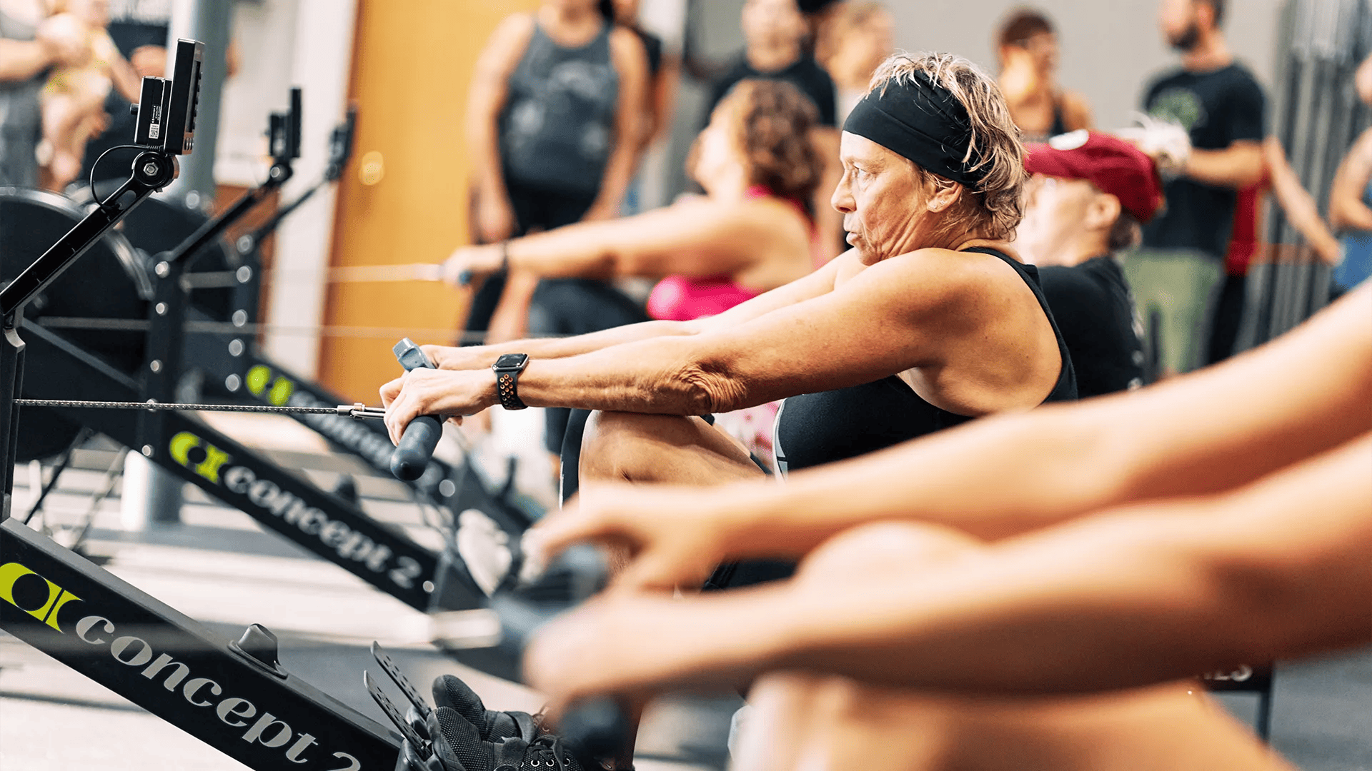 people rowing at CrossFit 12 Stones